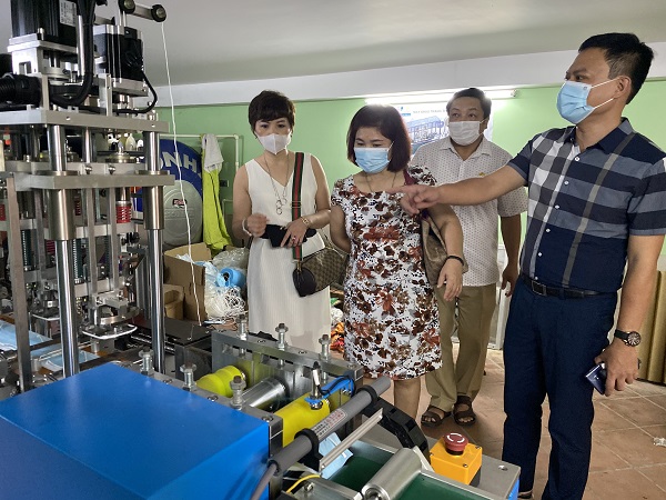 Hnh ảnh hoạt động công ty Việt Hưng - Xuất Nhập Khẩu Việt Hưng - Công Ty Cổ Phần Đầu Tư Công Nghệ Phát Triển Việt Hưng